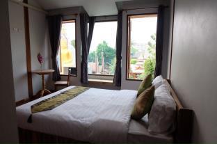 Hotel Sri Chiang Yeun House Chiang Mai Exterior foto